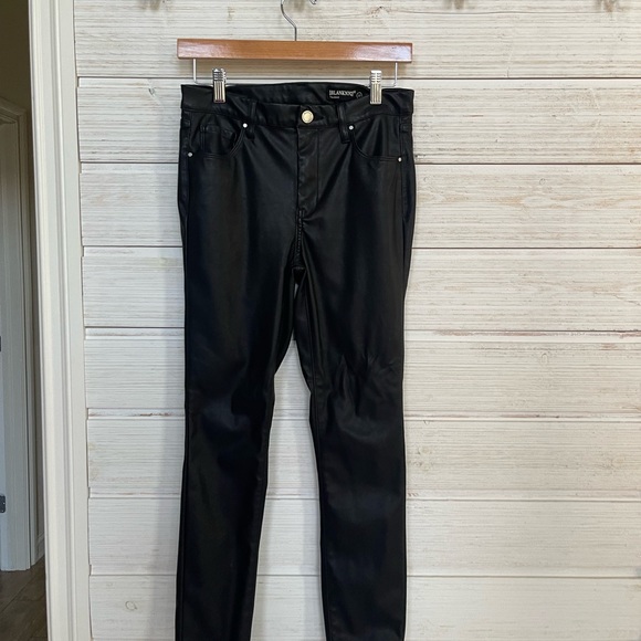 BLANKNYC Faux Leather Pant in Boom Bap
EUC - Picture 5 of 8